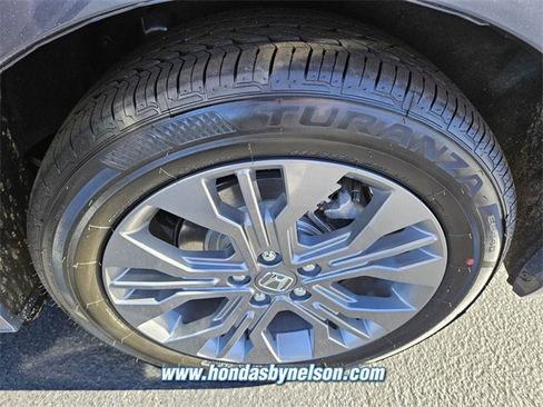 New 2026 Honda Odyssey Touring image 9