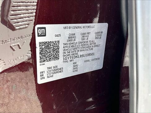 Certified 2025 Cadillac Escalade IQ Luxury 2 w/ LPO, Premium Carpet Package AWD/4WD image 34
