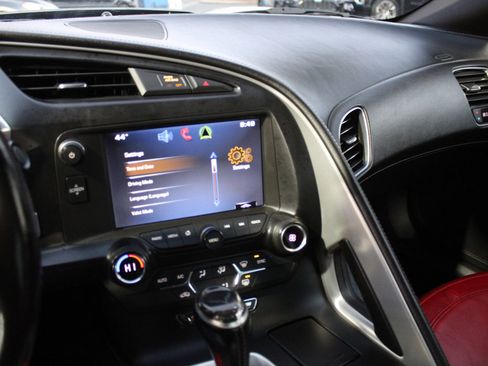 Used 2015 Chevrolet Corvette Stingray Coupe image 11