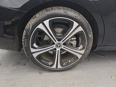 Used 2025 Mercedes-Benz C 300 Sedan image 19