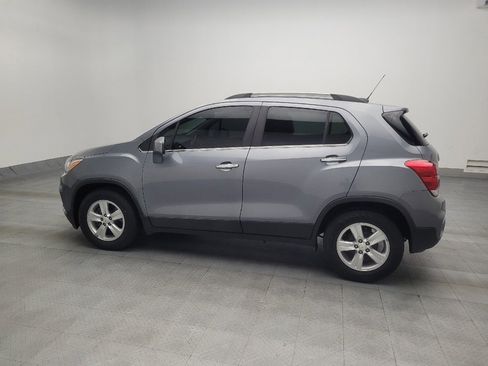 Used 2019 Chevrolet Trax LT w/ LT Convenience Package image 3