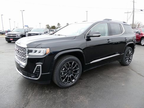 Certified 2023 GMC Acadia Denali w/ Black Diamond Edition image 8
