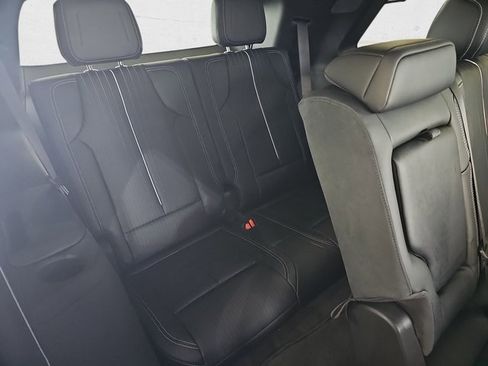 New 2026 Cadillac Vistiq Luxury image 12