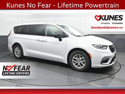 Used 2024 Chrysler Pacifica Touring-L