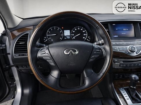 Used 2017 INFINITI QX80 4WD w/ Driver Assistance Package image 8