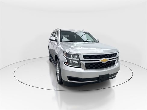 Used 2018 Chevrolet Tahoe LT image 2