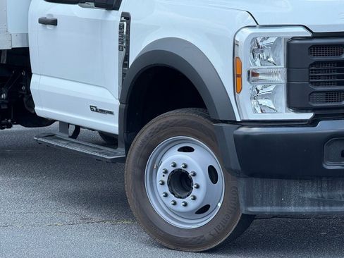 New 2025 Ford F550 XL DRW image 2