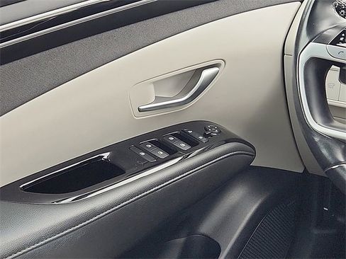 Certified 2024 Hyundai Tucson Limited image 11