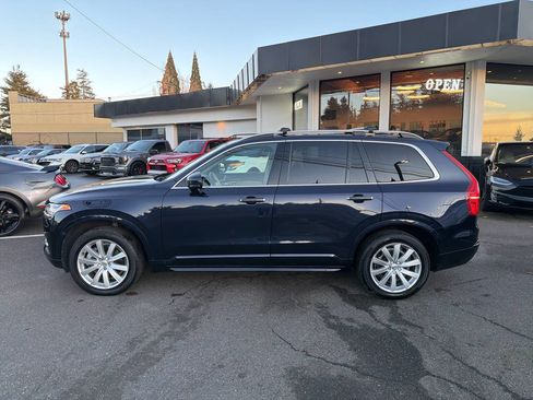 Used 2016 Volvo XC90 T6 Momentum w/ Momentum Plus Package image 2