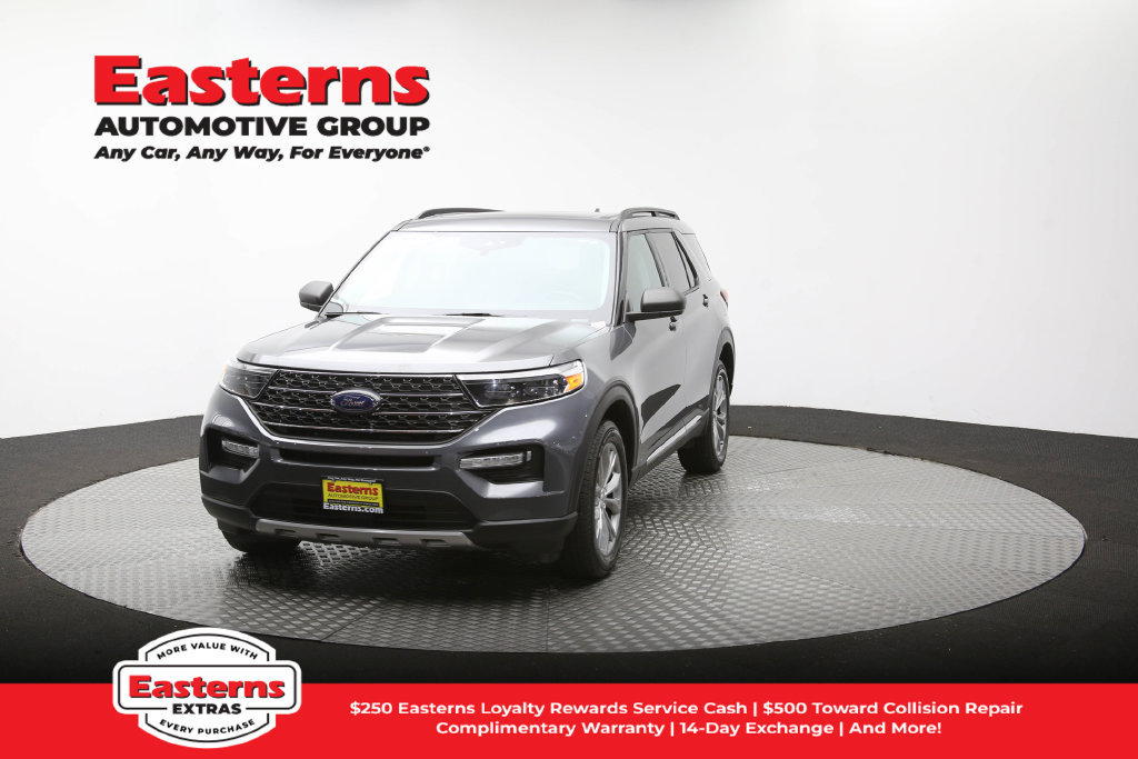 Used 2023 Ford Explorer XLT w/ Equipment Group 202A AWD/4WD image 55