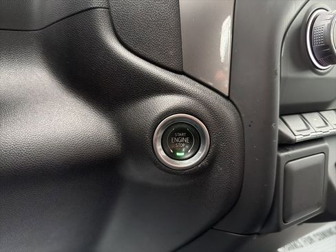 Certified 2023 Chevrolet Silverado 1500 Custom image 36