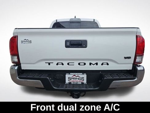 Used 2022 Toyota Tacoma SR5 RWD image 5