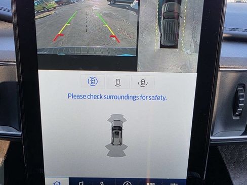 Used 2021 Ford Explorer Platinum image 23