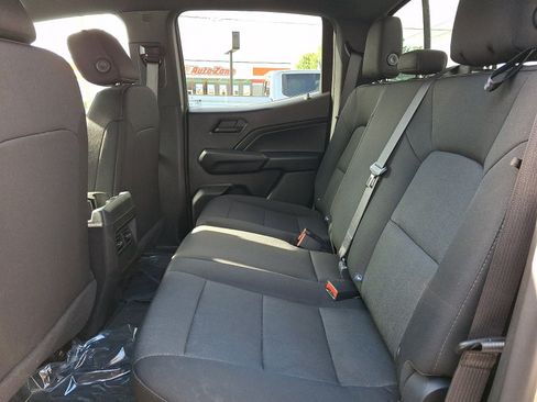 Used 2024 Chevrolet Colorado Trail Boss w/ Technology Package AWD/4WD image 10