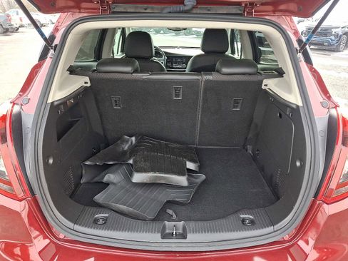 Used 2022 Buick Encore Preferred image 28