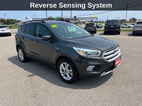 Used 2018 Ford Escape SEL AWD/4WD image 9