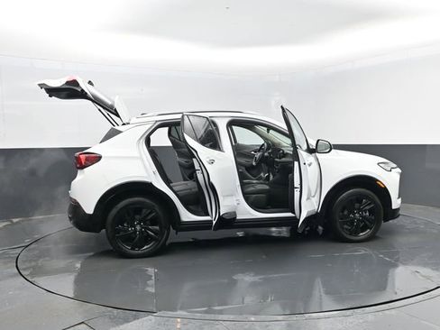 Used 2024 Buick Encore GX Sport Touring image 27