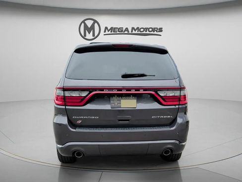 Used 2018 Dodge Durango Citadel w/ Technology Group image 4
