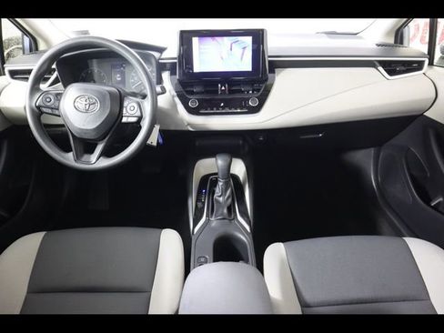 Used 2024 Toyota Corolla LE image 20