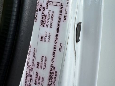 Used 2011 Ford E-450 and Econoline 450 Super Duty w/ Motorhome Prep Pkg image 25