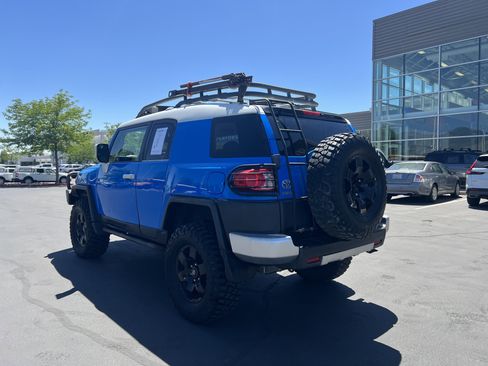 Used 2007 Toyota FJ Cruiser 4WD image 3