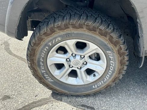 Used 2022 Toyota 4Runner SR5 AWD/4WD image 14