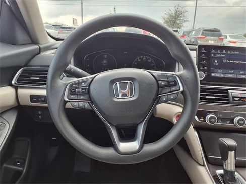 Used 2022 Honda Accord LX image 10
