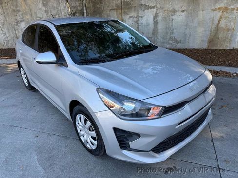 Used 2022 Kia Rio LX image 3