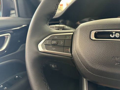 New 2026 Jeep Compass Latitude image 17