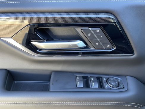 New 2026 GMC Yukon Elevation AWD/4WD image 58