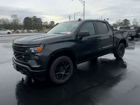 Used 2023 Chevrolet Silverado 1500 Custom w/ LPO, Dark Essentials Package RWD image 4