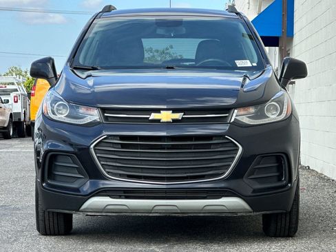 Certified 2022 Chevrolet Trax LT w/ Driver Confidence Package AWD/4WD image 9