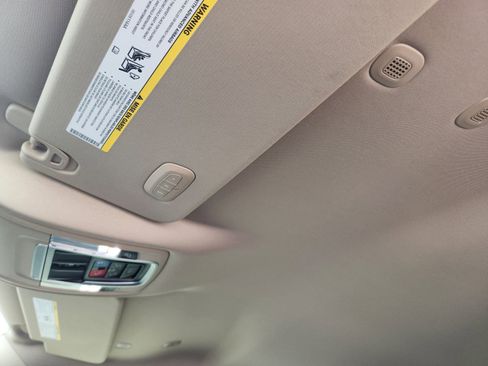 Used 2019 RAM 1500 Laramie RWD image 27