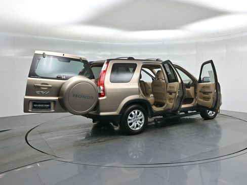 Used 2005 Honda CR-V EX image 4