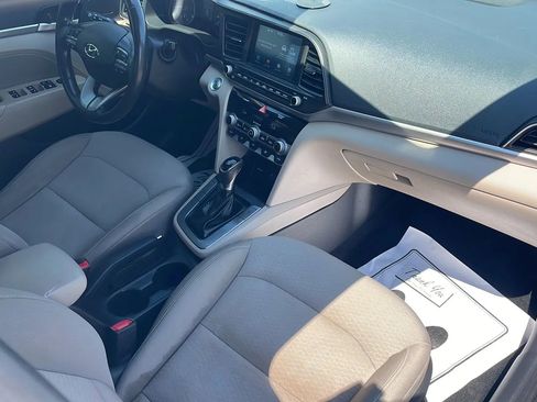 Used 2019 Hyundai Elantra Value Edition FWD image 15