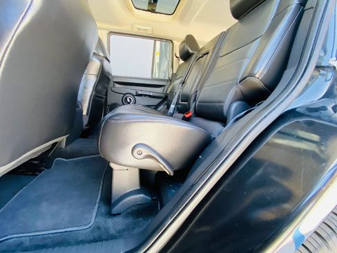 Used 2010 Jeep Commander Sport w/ Sun/Sound Group RWD image 25