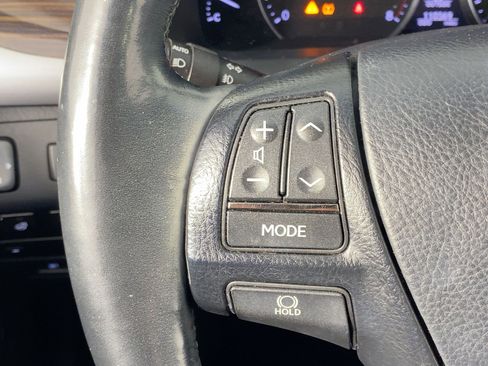 Used 2017 Lexus LS 460 image 14