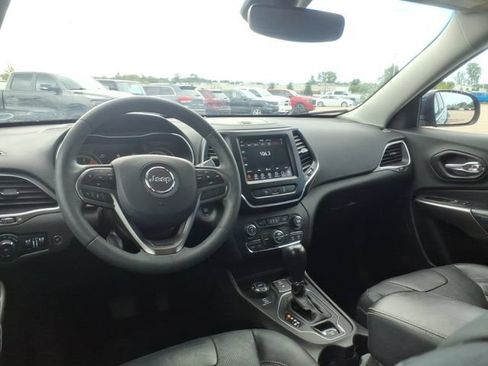 Used 2021 Jeep Cherokee Latitude Lux w/ Comfort/Convenience Group AWD/4WD image 9