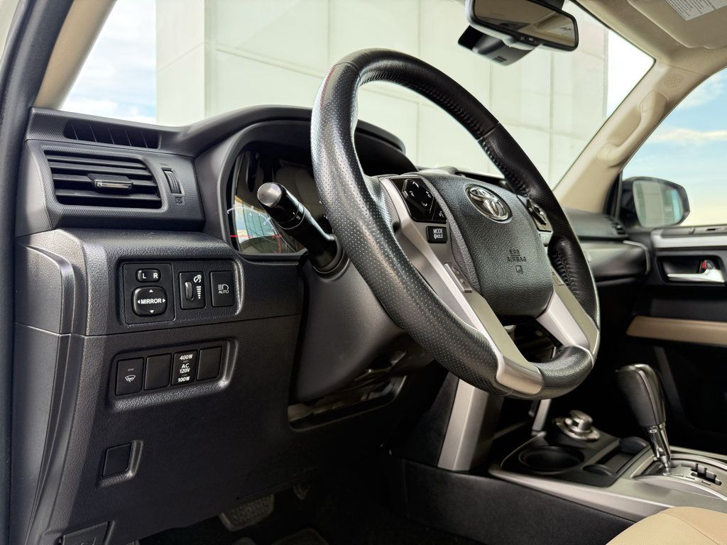 Used 2020 Toyota 4Runner SR5 Premium w/ Moonroof Package AWD/4WD image 16