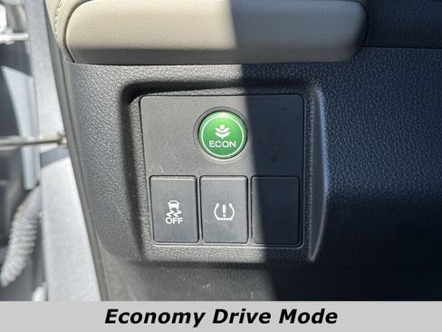 Used 2019 Honda HR-V LX image 5