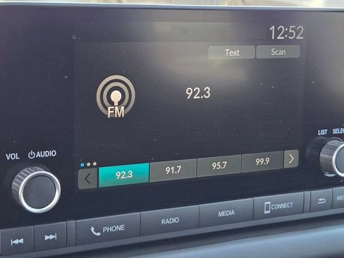 Used 2025 Honda HR-V Sport image 21