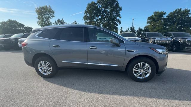 Used 2018 Buick Enclave Essence FWD image 2