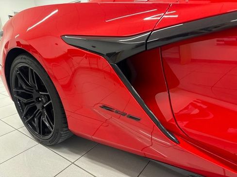 Used 2024 Chevrolet Corvette Z06 RWD image 3