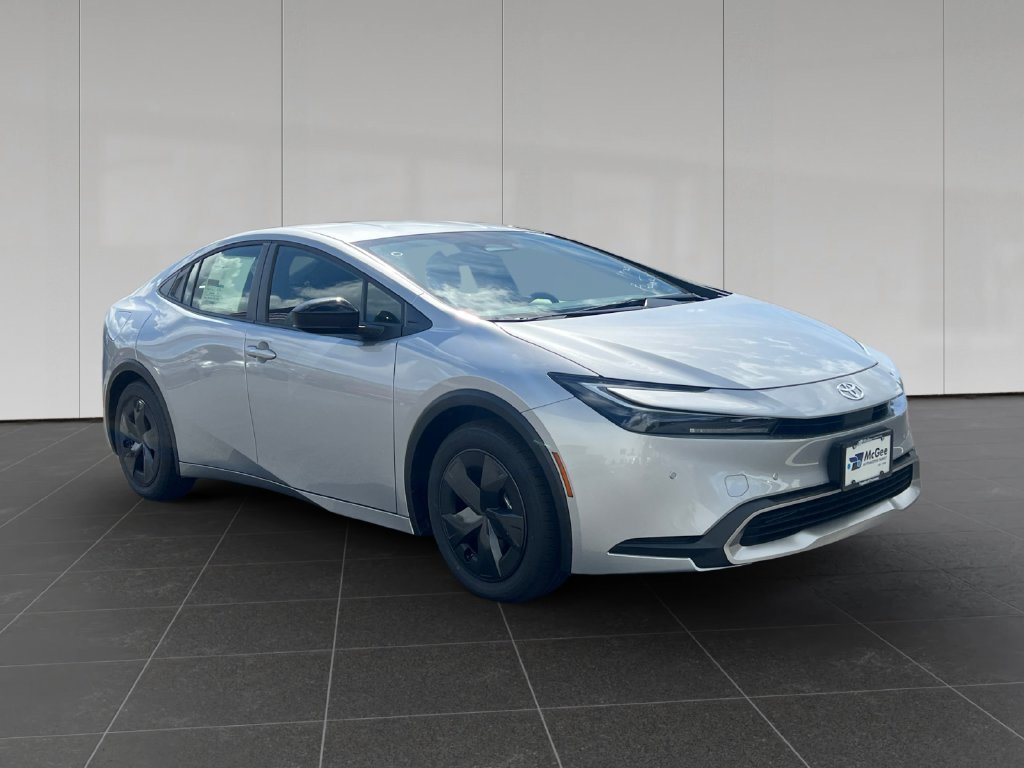 New 2027 Toyota Prius Plug-In Hybrid FWD image 8