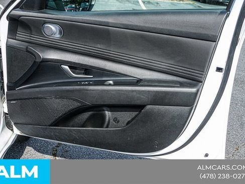 Used 2024 Hyundai Elantra Limited FWD image 50