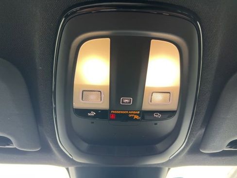 Certified 2023 Volvo C40 P8 Recharge Ultimate w/ Protection Package Premier image 40