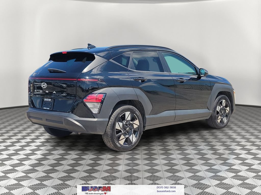 Used 2024 Hyundai Kona SEL FWD image 4
