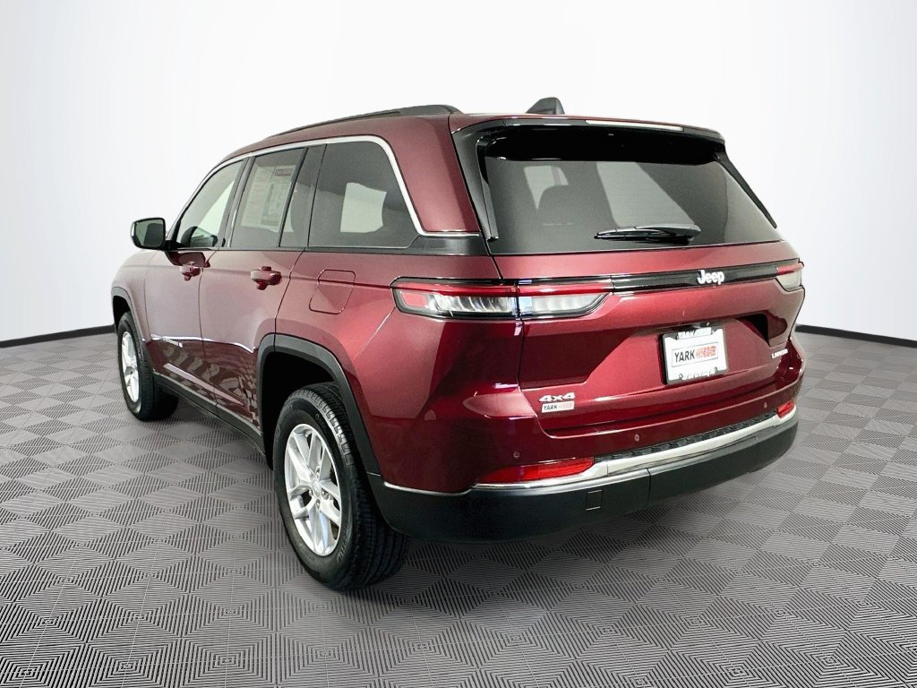 Certified 2024 Jeep Grand Cherokee Laredo X w/ Luxury Tech Group I AWD/4WD image 8