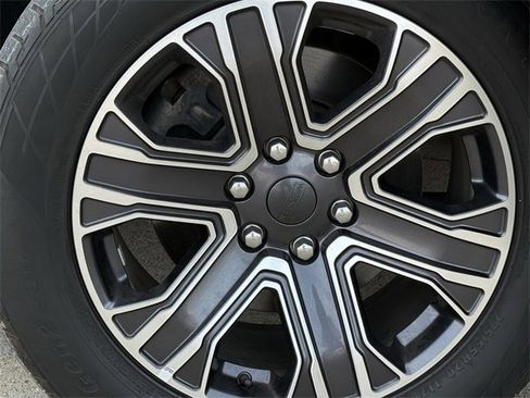 Used 2024 Jeep Wagoneer L Series II image 10