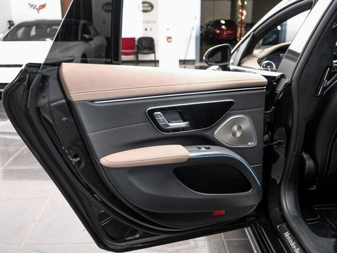 Used 2023 Mercedes-Benz EQS 580 4MATIC Sedan image 55